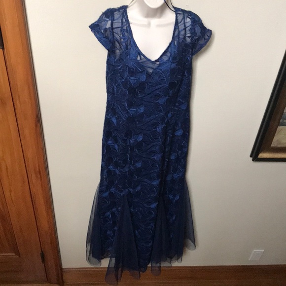 Alex Evenings Dresses & Skirts - Alex evenings dress in blue with lace